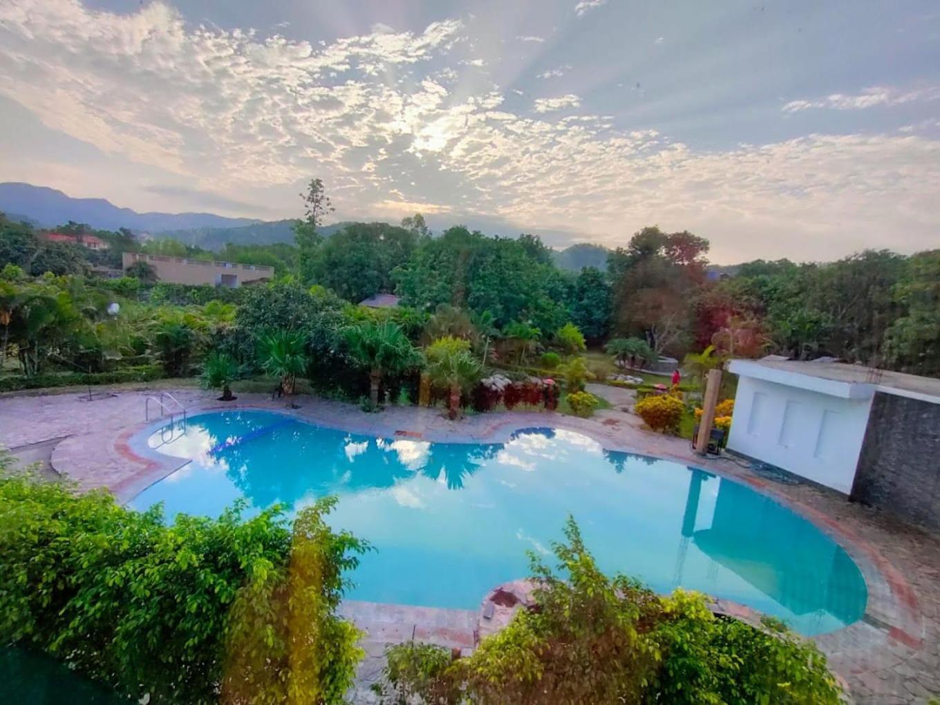 Corbett Wild Resorts & Spa Garjia Buitenkant foto