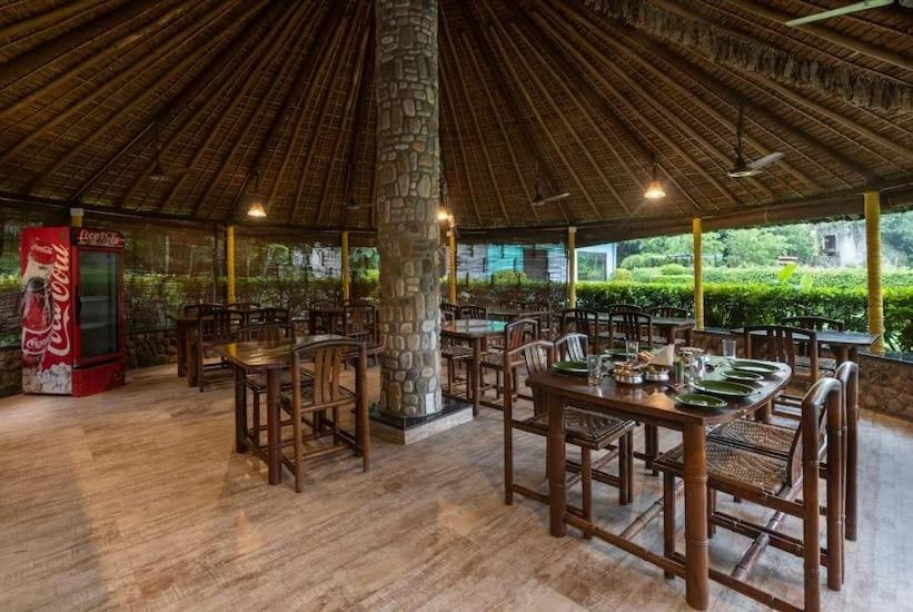 Corbett Wild Resorts & Spa Garjia Buitenkant foto