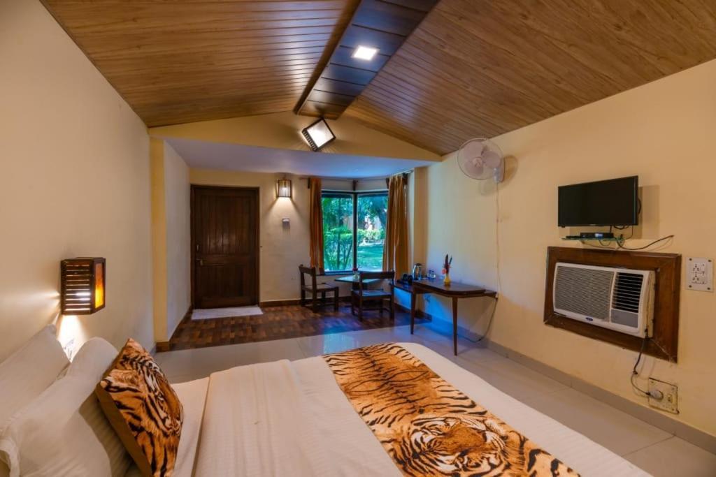 Corbett Wild Resorts & Spa Garjia Buitenkant foto